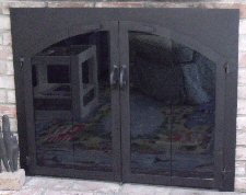 chatham square to arch in all black with full fold doors